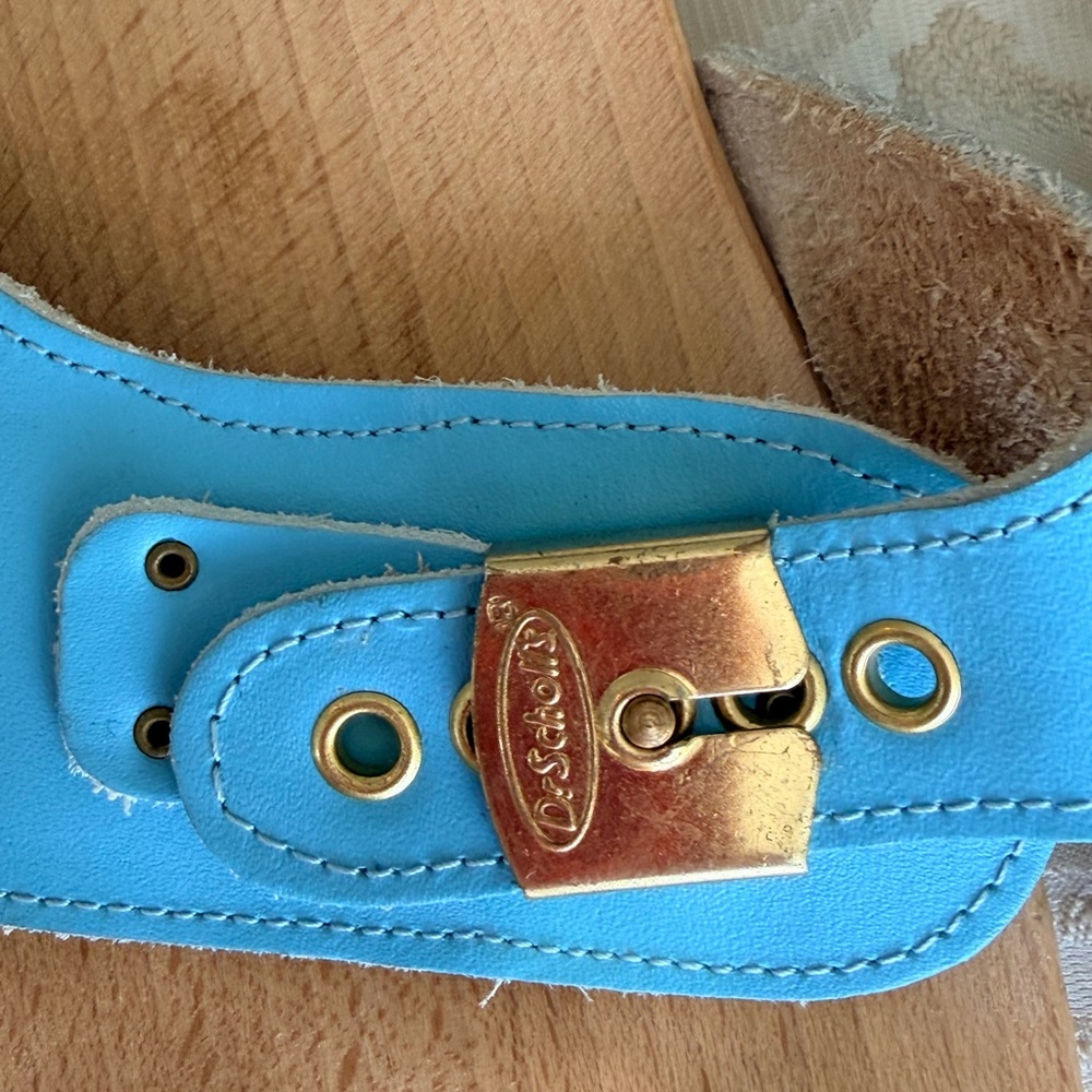 Vintage Dr. Scholl's Aqua Leather Slide Sandals with Gold Accent Buckles - Picture 3 of 5